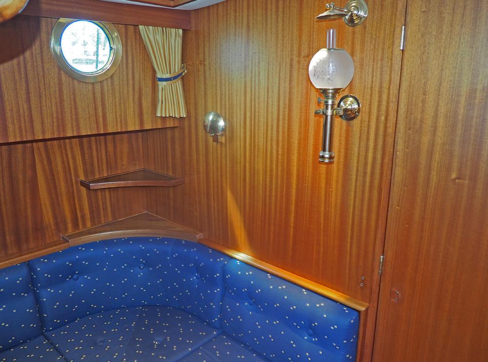 Cabin en avant, H&eacute;bergements